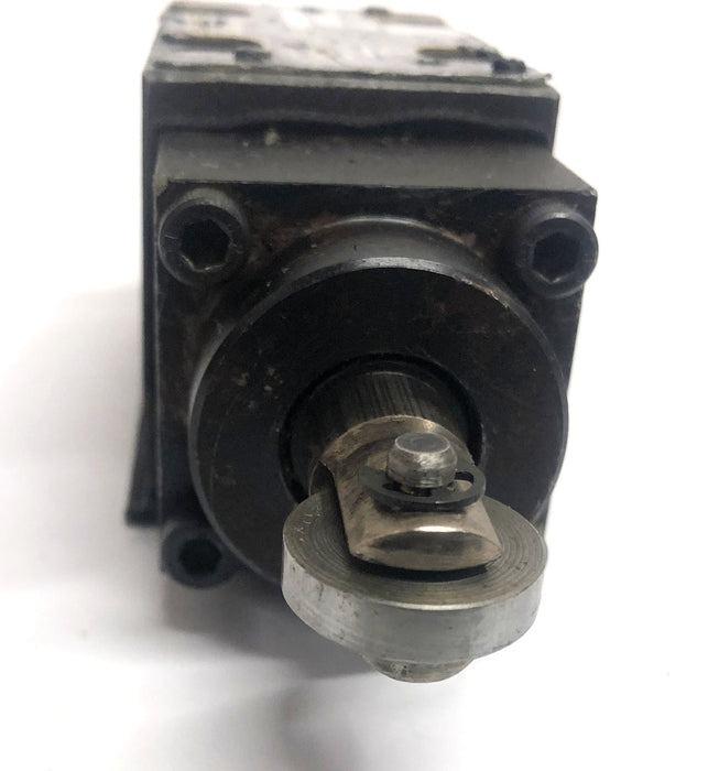 Parker 5000PSI 30 Degree Directional Control Valve D1VC4BV 72 USED