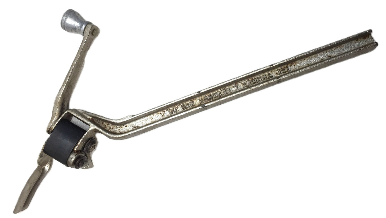 Turner and Seymour Cast Iron Commercial Restaurant Table Mount Can Opener USED