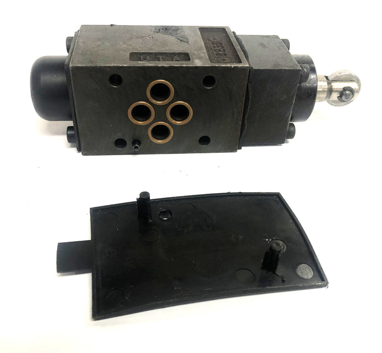 Parker 5000PSI 30 Degree Directional Control Valve D1VC4BV 72 USED