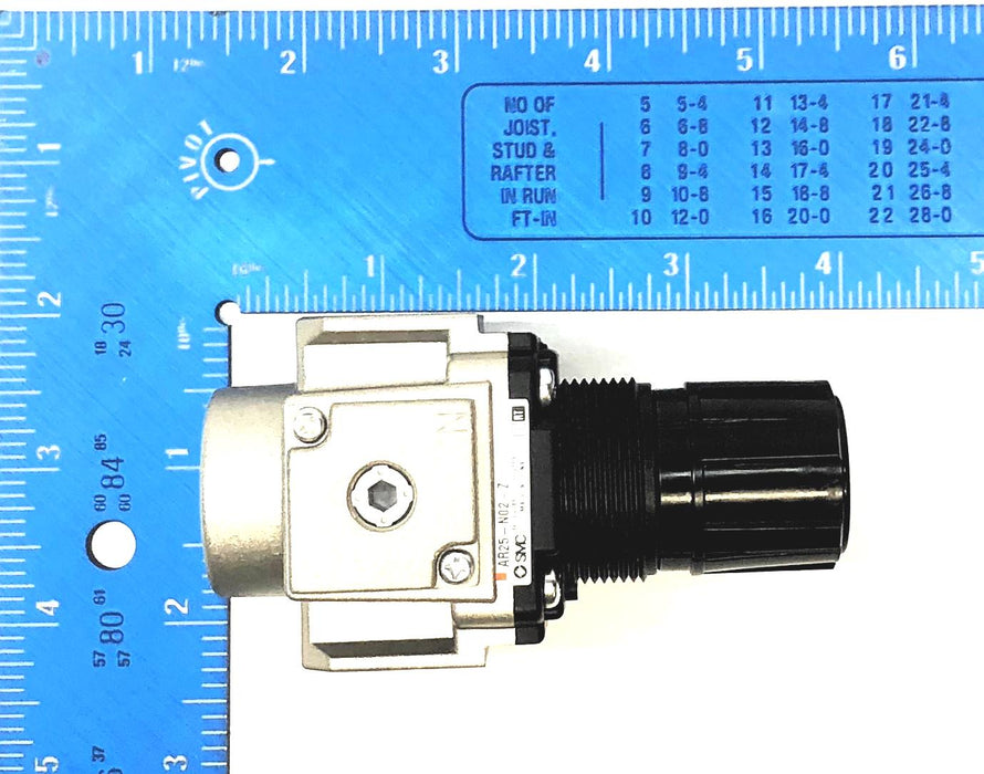 SMC 7-125 PSI Pressure Regulator AR25-N02-Z NOS