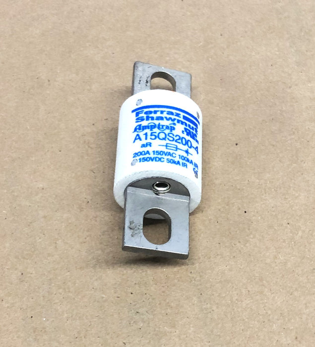Ferraz Shawmut 200A 150VAC-100kA IR/150VDC-50kA IR Fuse A15QS200-4 NOS