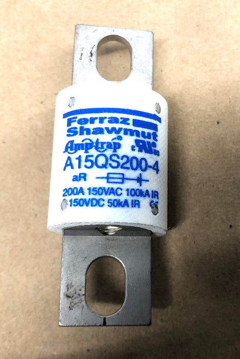 Ferraz Shawmut 200A 150VAC-100kA IR/150VDC-50kA IR Fuse A15QS200-4 NOS