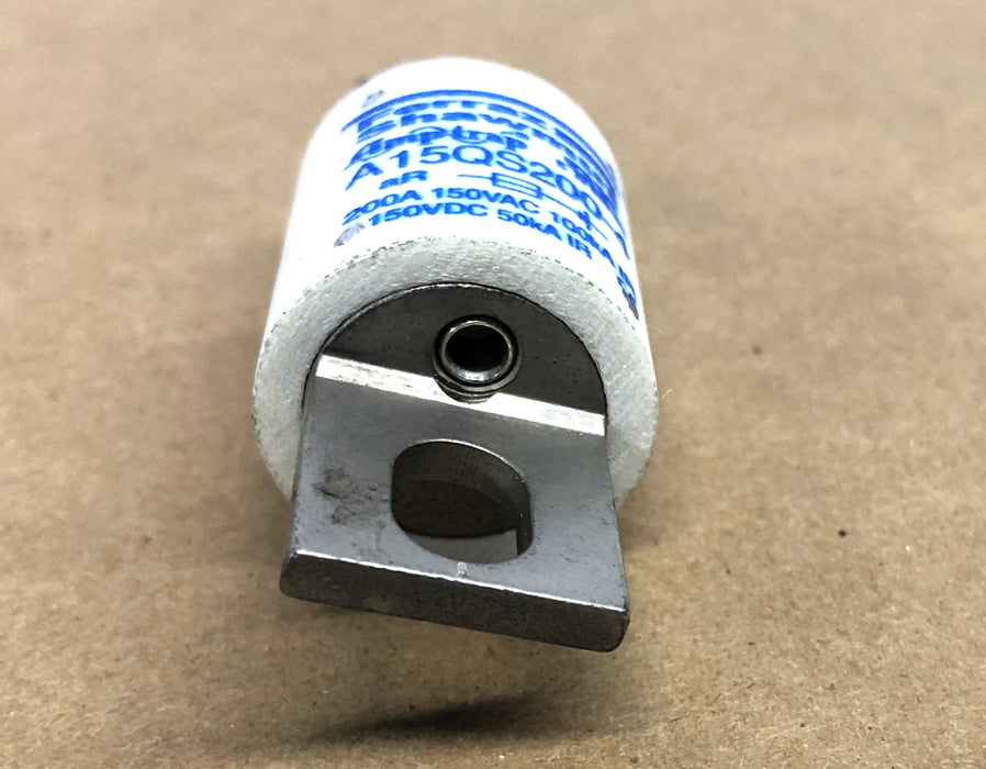 Ferraz Shawmut 200A 150VAC-100kA IR/150VDC-50kA IR Fuse A15QS200-4 NOS