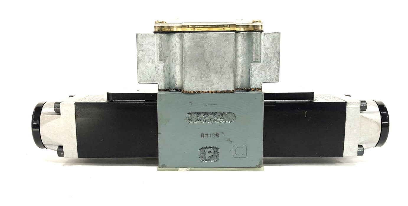 Rexroth Directional Solenoid Valve Assembly 4WE6E52/AW110-50/60N9DA NOS