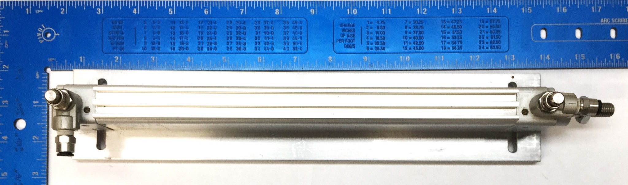 Festo Pneumatic Air Cylinder DZH-25-230-PPV-A NOS