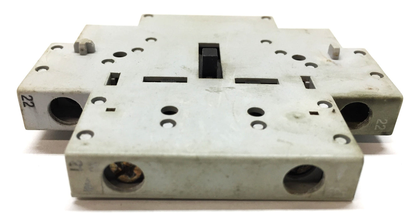 Allen-Bradley Mechanical/Electrical Interlock 100-MCA02 USED