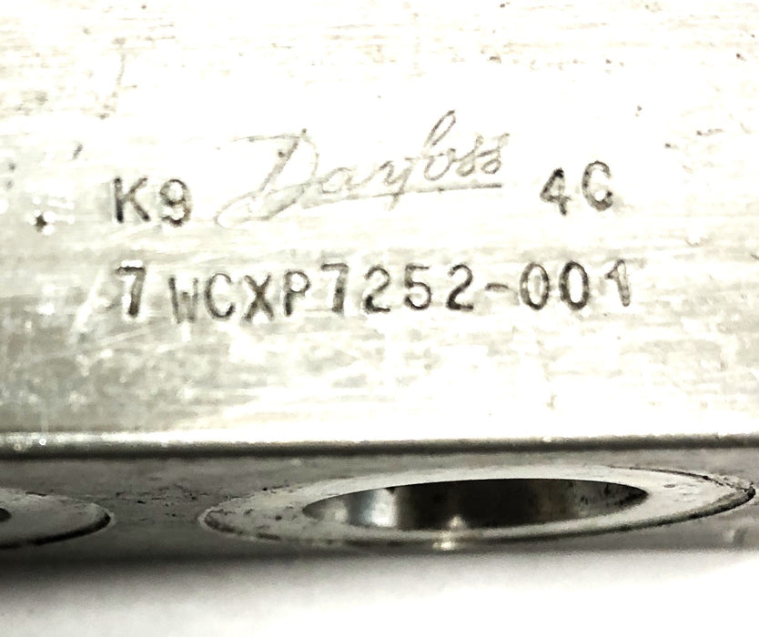Danfoss K9-4C Hydraulic Check Valve 7WCXP7252-001 NOS