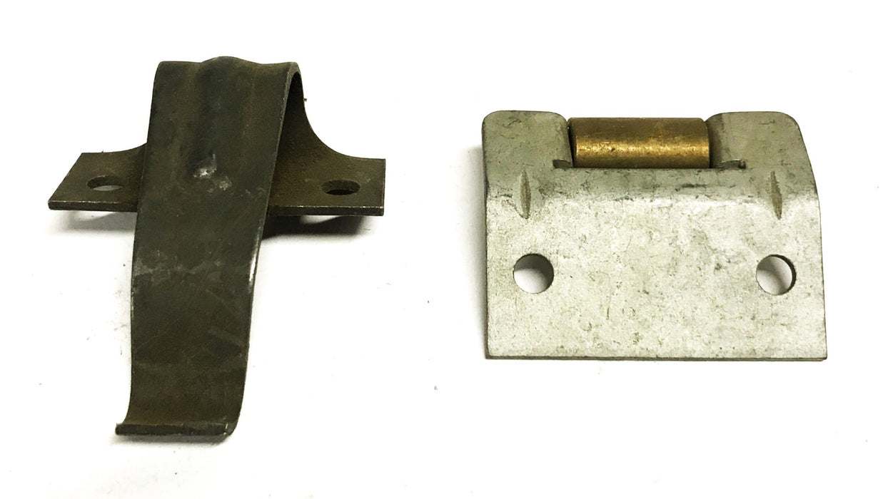 Southco Retaining Clip for Gas Tank Doors 50-17010-15 [Lot of 4] NOS