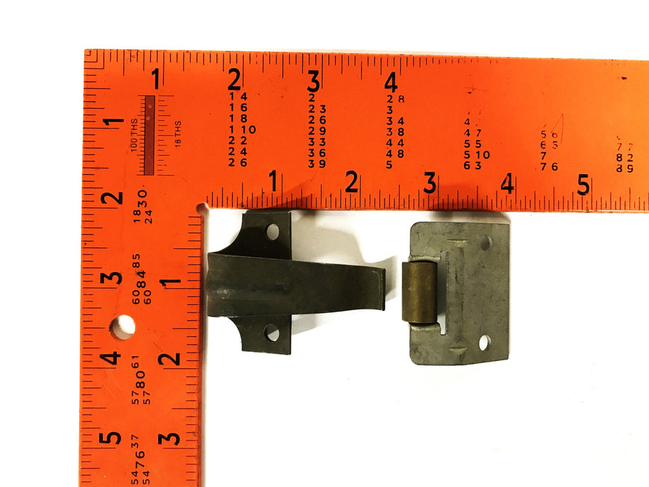 Southco Retaining Clip for Gas Tank Doors 50-17010-15 [Lot of 4] NOS