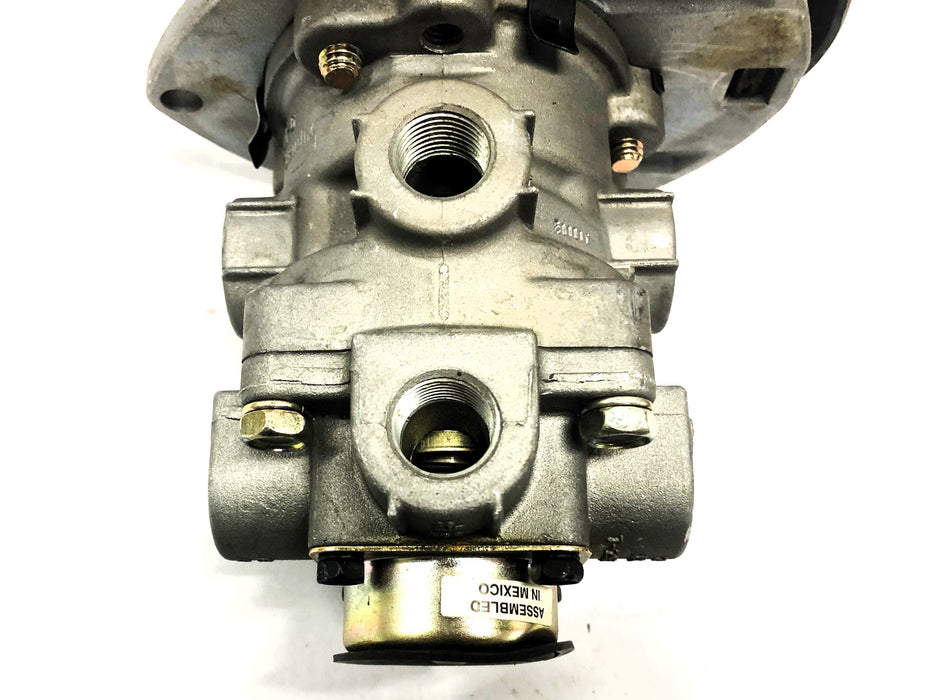 Bendix Foot Brake Valve With Pedal T-290181-G NOS