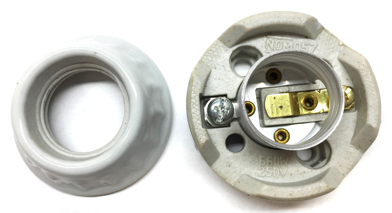 Leviton 660W/250V Porcelain Light Socket NOM057 NOS