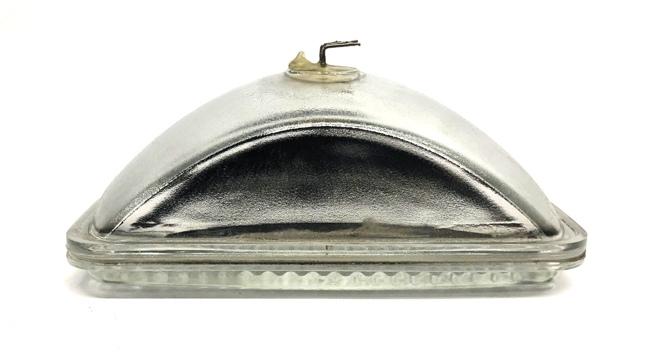LPM Sealed Beam 450-6065-12V NOS