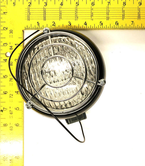 Total Source 12 Volt Light With Guard LP350-6012 NOS