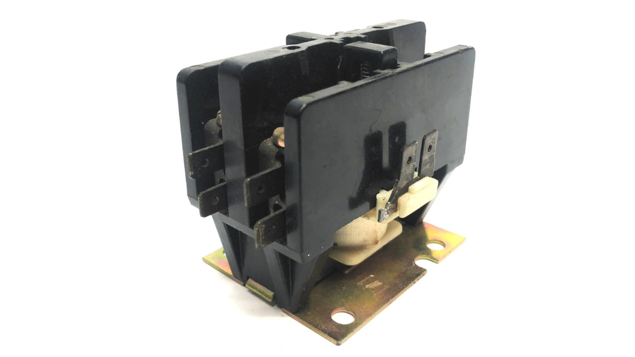 Joslyn Clark 208/240V 50/60 HZ Contactor A77-306657A-2 USED
