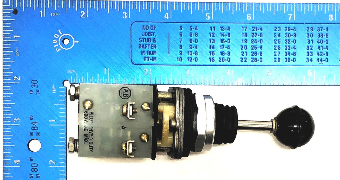 Allen-Bradley 2-Way Toggle Switch 800T-T2MB21 NOS