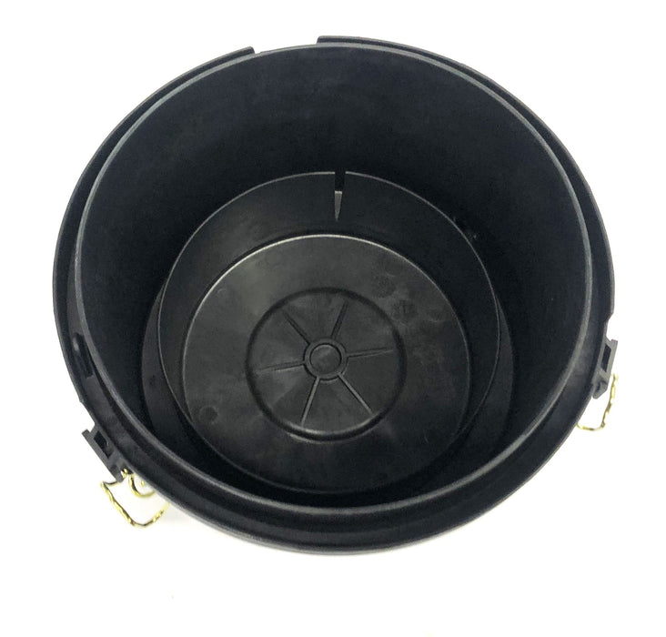 Doosan Air Cleaner Cover Assembly A213940 NOS