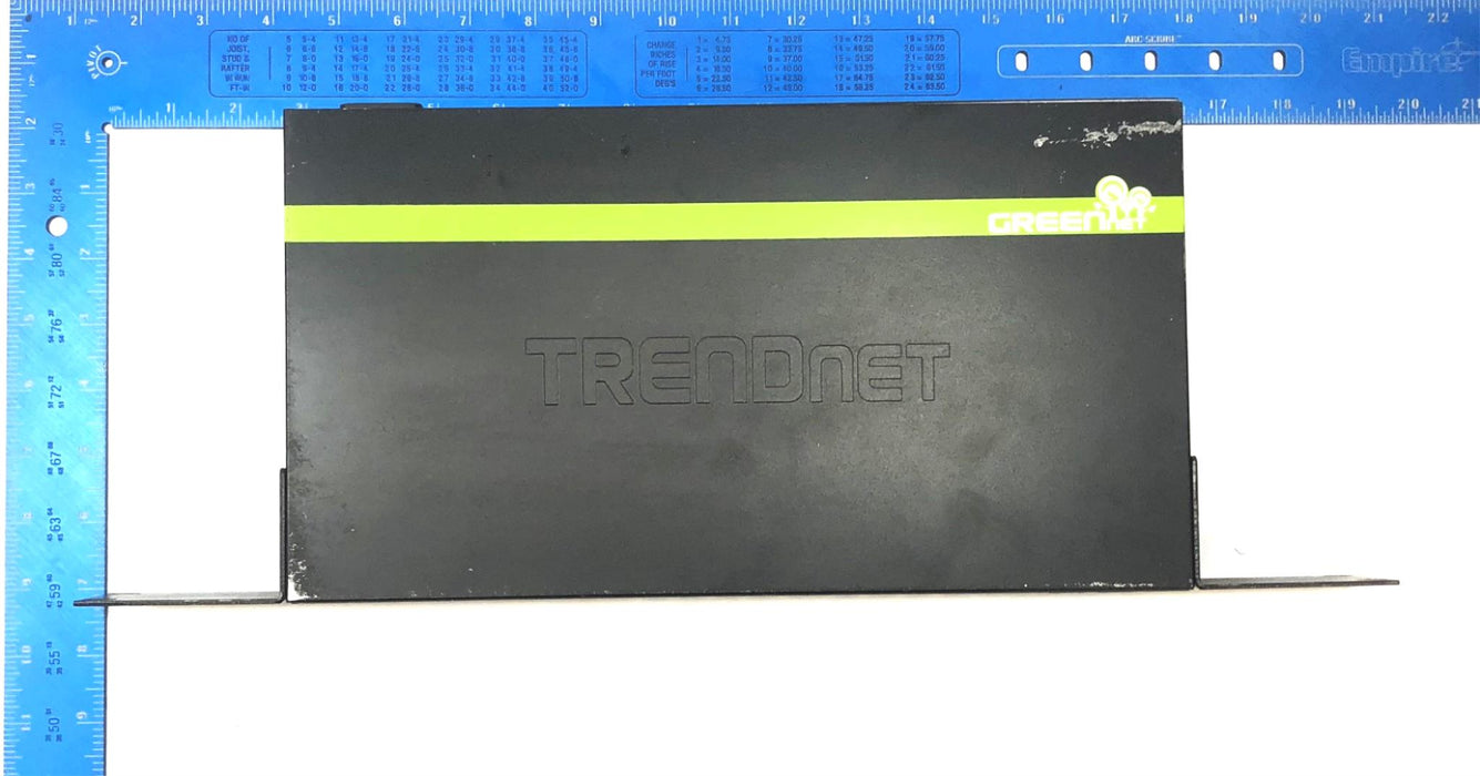 Trendnet 10-Port PoE Web Smart Switch (Powers on)(No Power Cord) TPE-1020WS USED