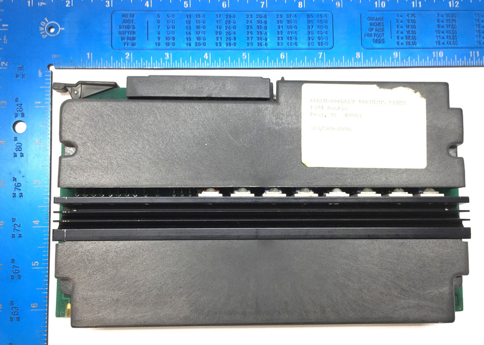 Allen-Bradley 120V Output Module Series.B w/Enclosure 1771-OA (636044) USED