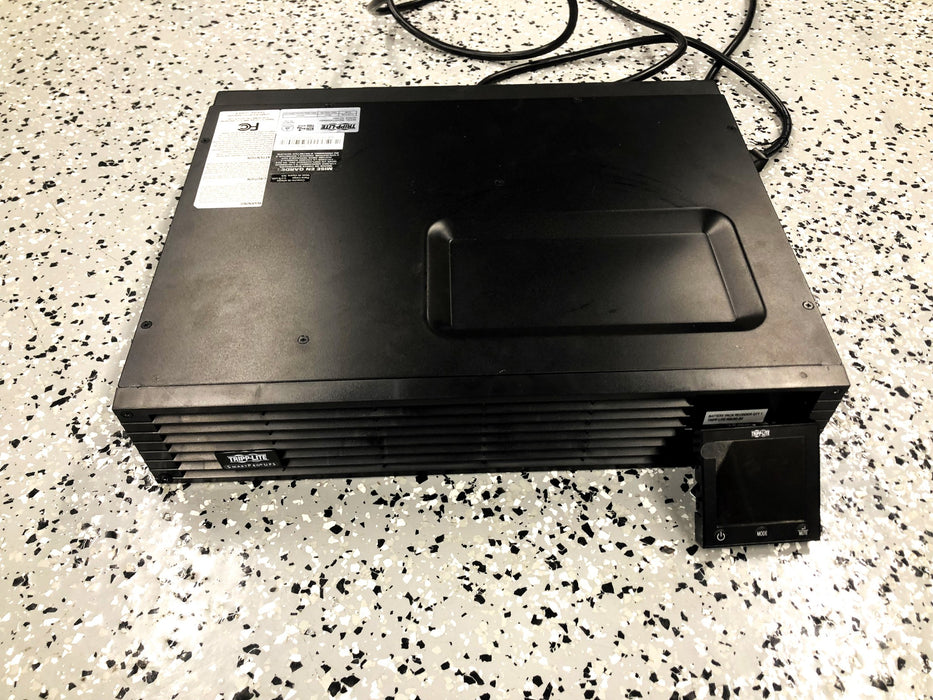 Tripp-Lite UPS Back Up W/ Hardware/Cables SMART1500RM2U(No Batteries) Parts Only