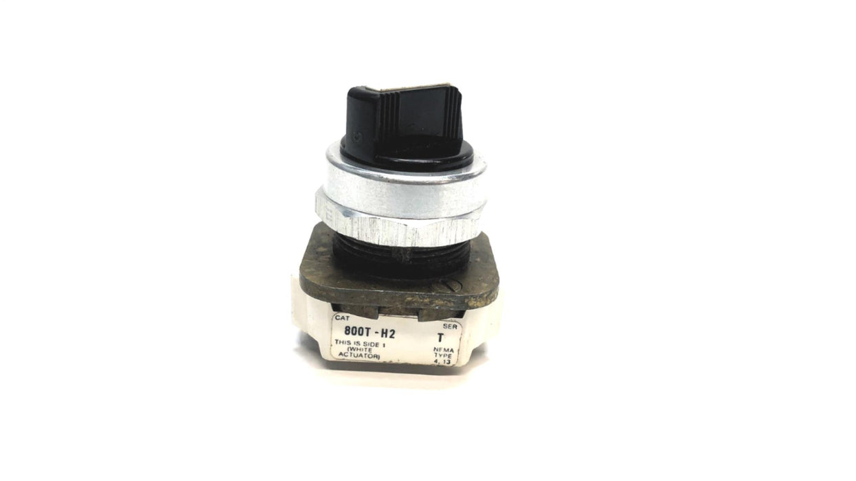 White Actuator Selector Switch For Allen-Bradley 800T-H2 USED