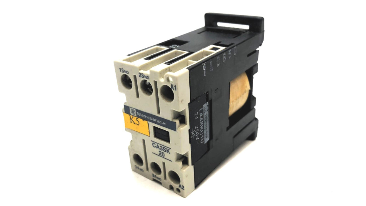 Schneider Electric Control Relay CA3SK20 (CA3SK20BD) USED