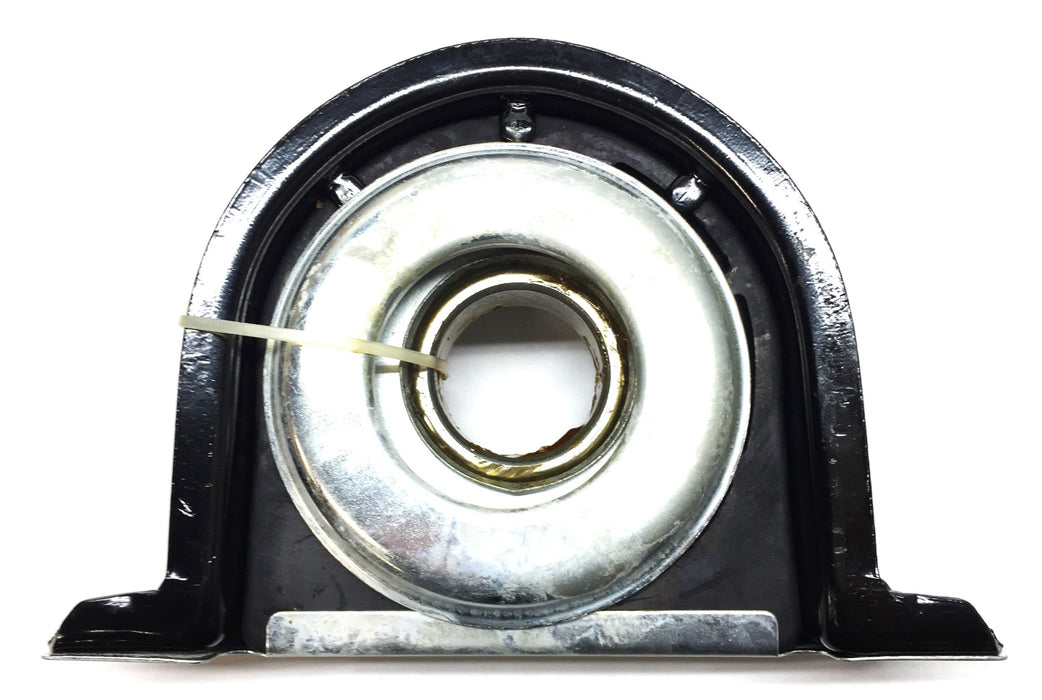 International/Navistar Midshaft Bearing Housing 2591051C91 NOS