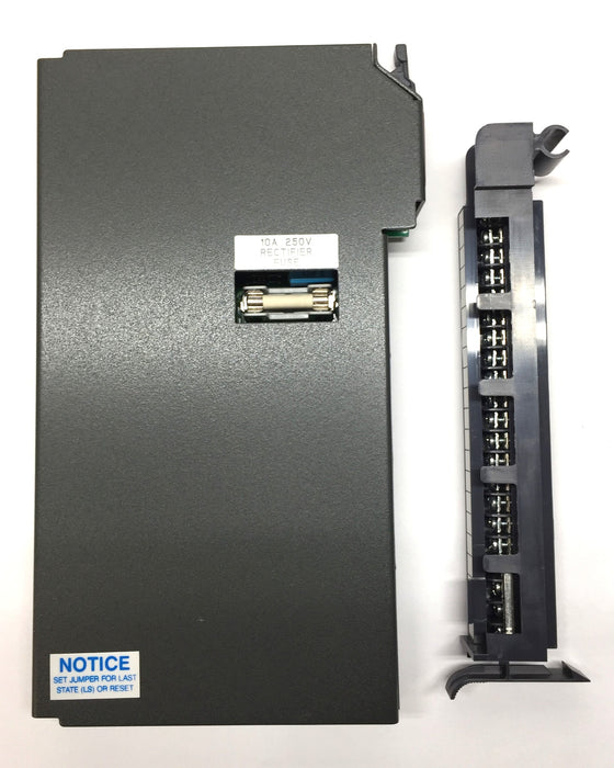 Allen-Bradley 12 to 120V AC Output Module w/Swing Arm Terminal 1771-OAD NOS