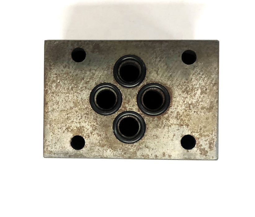 Unbranded 1-3/4x2-1/2x1-5/8 Inch Pneumatic Cylinder Body 308404 NOS