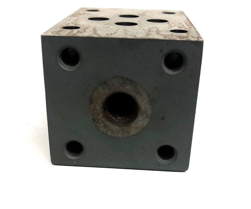 Unbranded 1-3/4x2-1/2x1-5/8 Inch Pneumatic Cylinder Body 308404 NOS