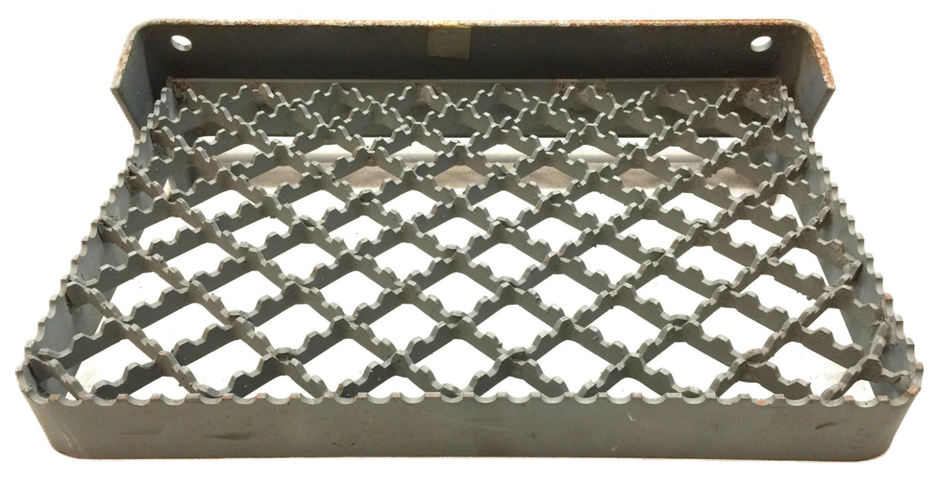 Unbranded 14" x 9-1/4" x 1-1/2" Serrated Fold Up Step USED