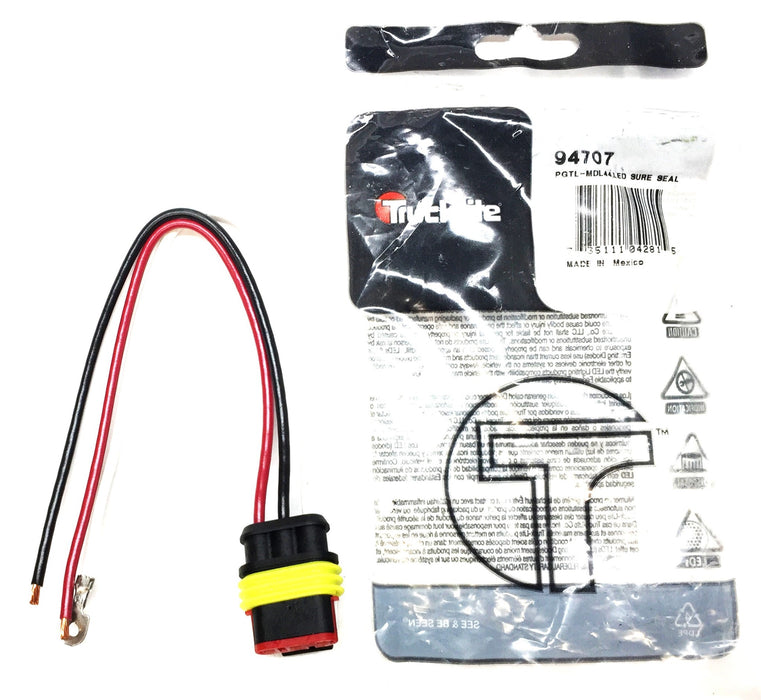 Truck-Lite Stop/Turn/Tail Light 94707 [Lot of 4] NOS
