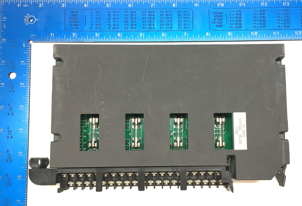 Allen-Bradley 80-265 VAC Output Module 1771-OAN NOS