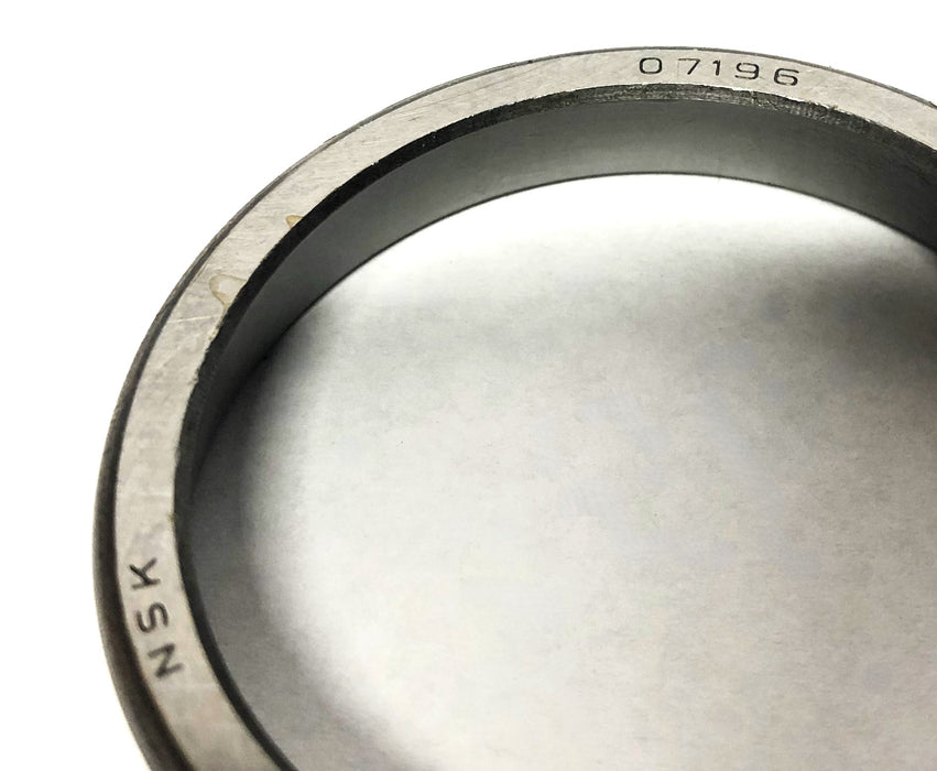 NSK Bearing Tapered Roller Bearing Cup V-07196 (07196) [Lot of 4] NOS