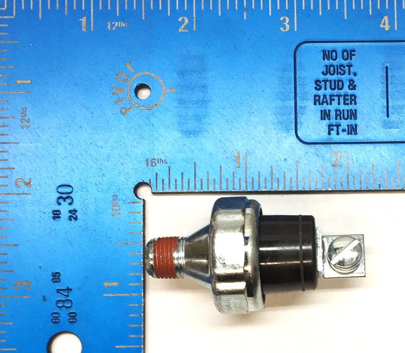 International/Navistar Oil Pressure Switch 149132R91 NOS