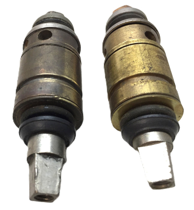 Chicago Faucet Right-Hand Valve Cartridge 199 [Lot of 2] NOS