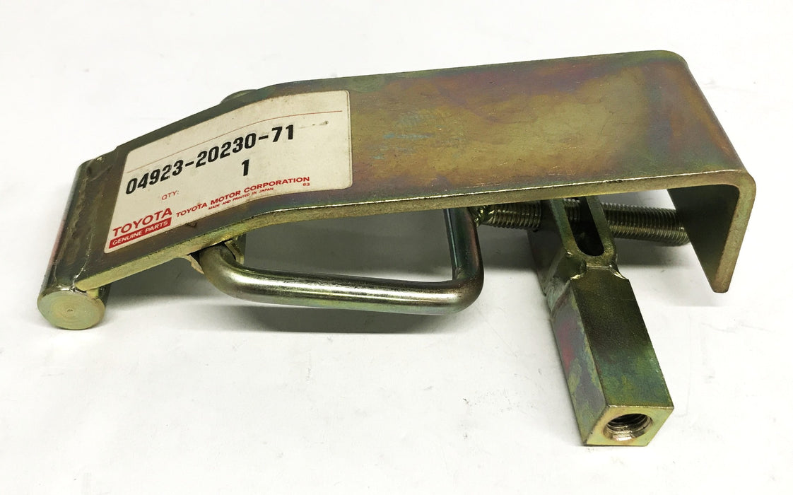 Toyota Forklift Hook Latch Assembly 04923-20230-71 NOS