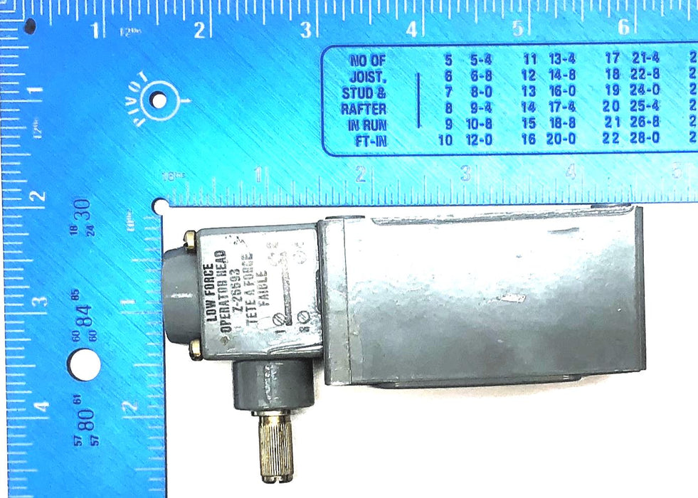 Allen-Bradley Low Force Operator Head Limit Switch Z-26693 USED