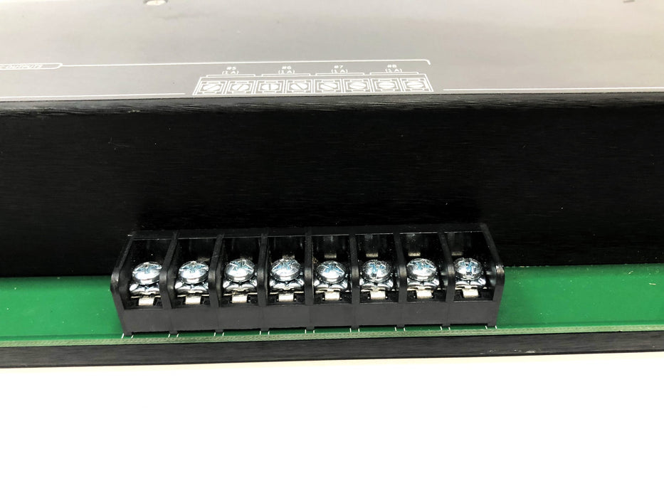 Interlogix 16-Outlet Power Supply (Powers On) KTP-24-8  USED