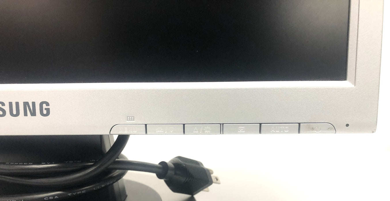 Samsung SyncMaster 17 Inch Monitor 701N USED