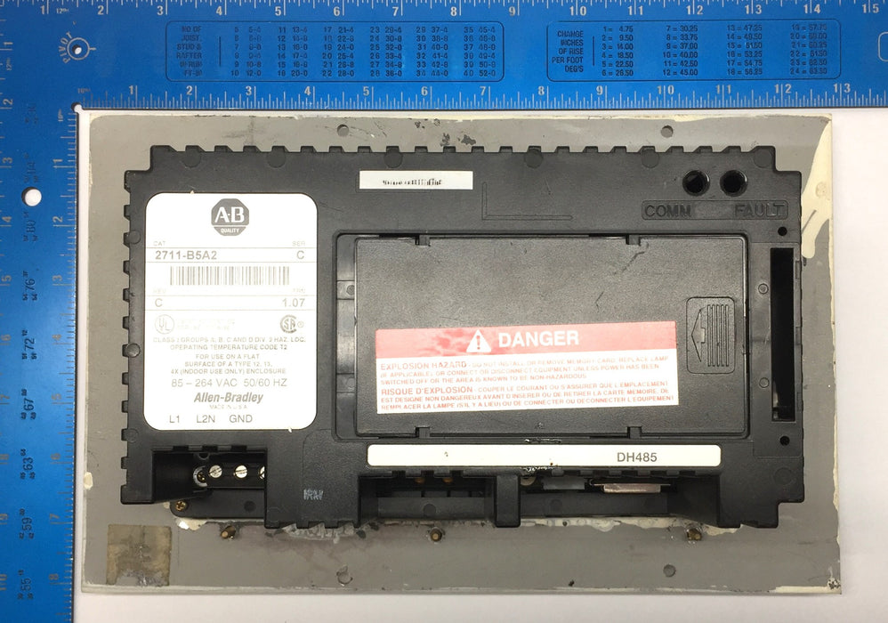 Allen-Bradley PanelView 550 w/Mounting Plate 2711-B5A2 Ser.C/Firm Rev.1.07 USED