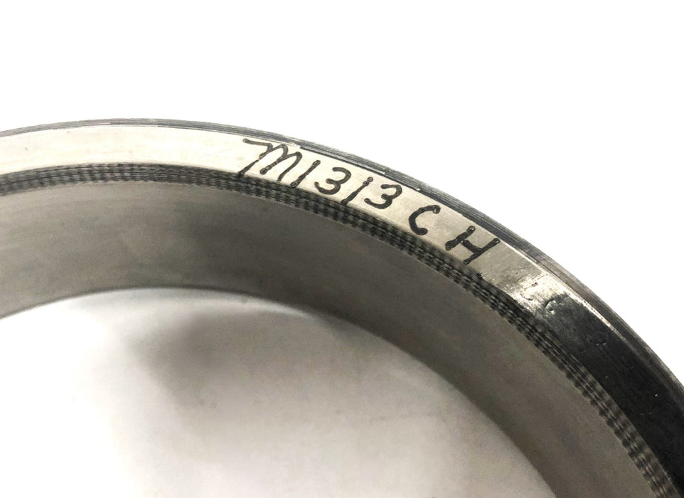 Unbranded Cylindrical Roller Bearing Cup M1313CH NOS