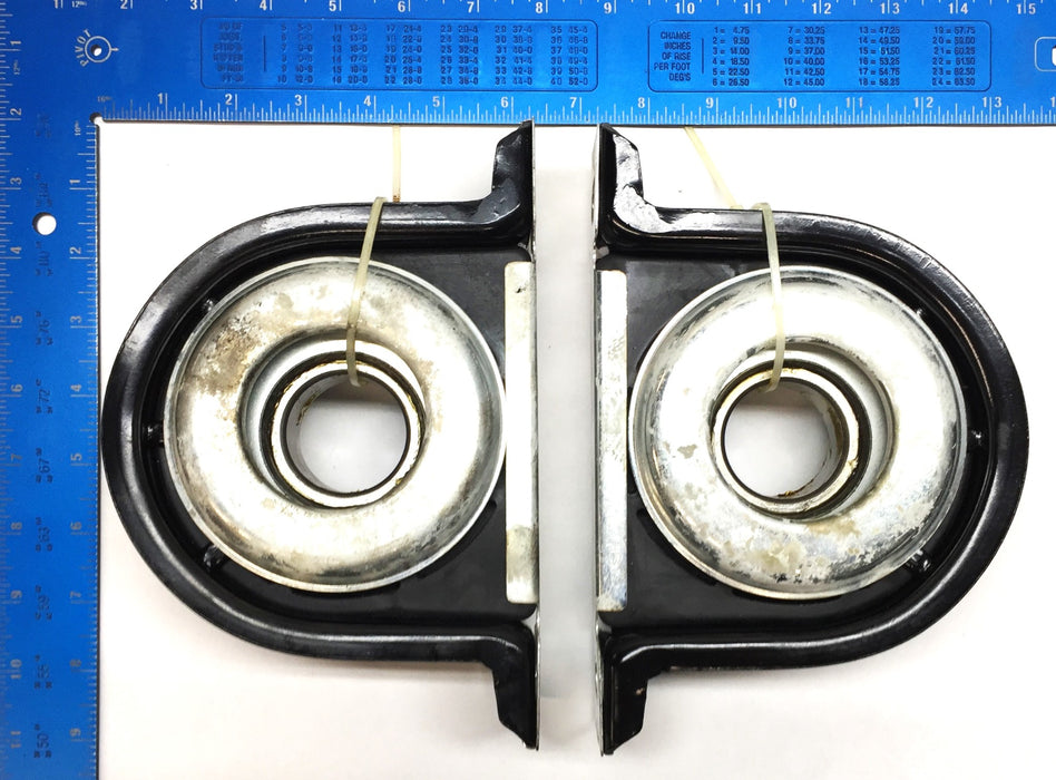 International/Navistar Midshaft Bearing Housing 2591051C91 [Lot of 2] NOS