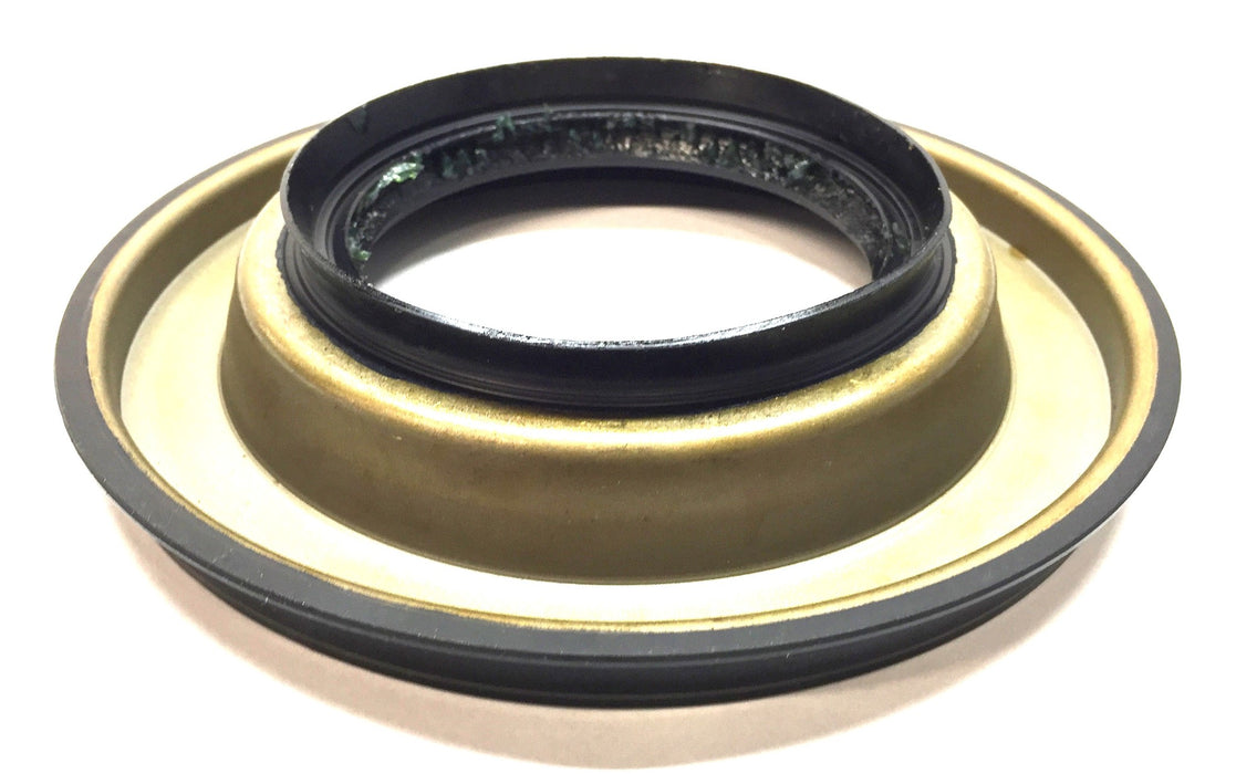 International Truck and Engine Pinion Seal 1651281C91 [Lot of 3] NOS