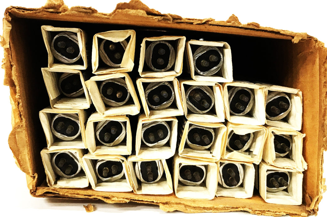 Sylvania Preheat Cool White Fluorescent Lamp F8T5/CW [Lot of 22] NOS