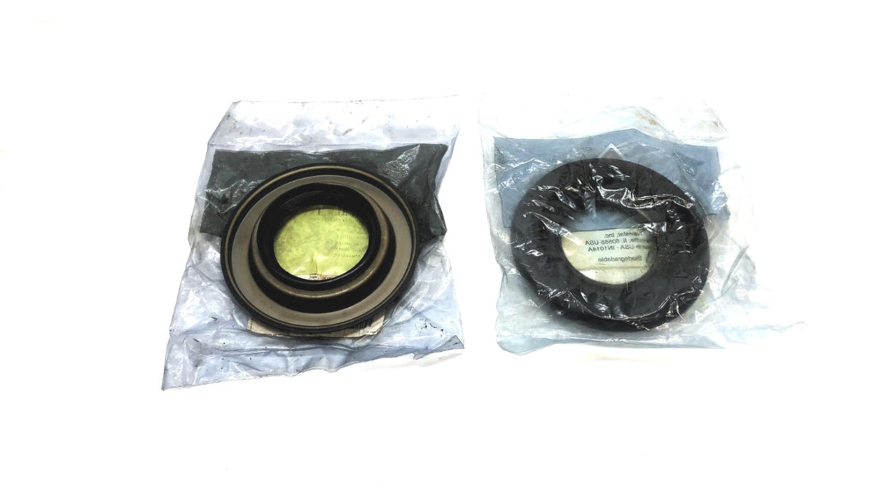 International Pinion Seal 1651281C91 [Lot of 2] NOS