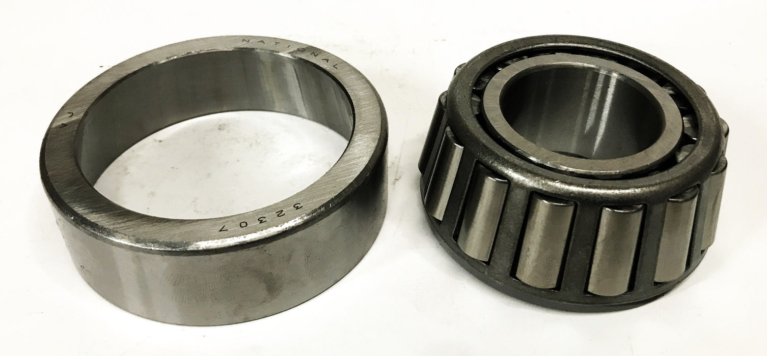 National Differential Pinion Roller Bearing 32307 NOS