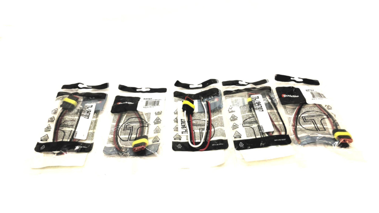Truck-Lite Stop/Turn/Tail Light 94707 [Lot of 5] NOS