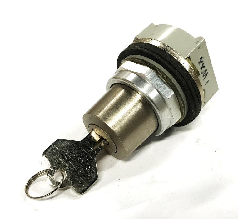 Allen-Bradley Selector Switch with Key 800T-H48 NOS