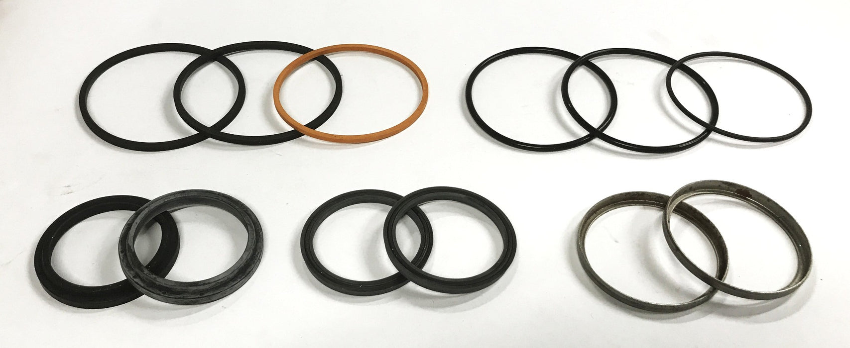 Clark 12-Piece Forklift Seal Kit 1811569 NOS