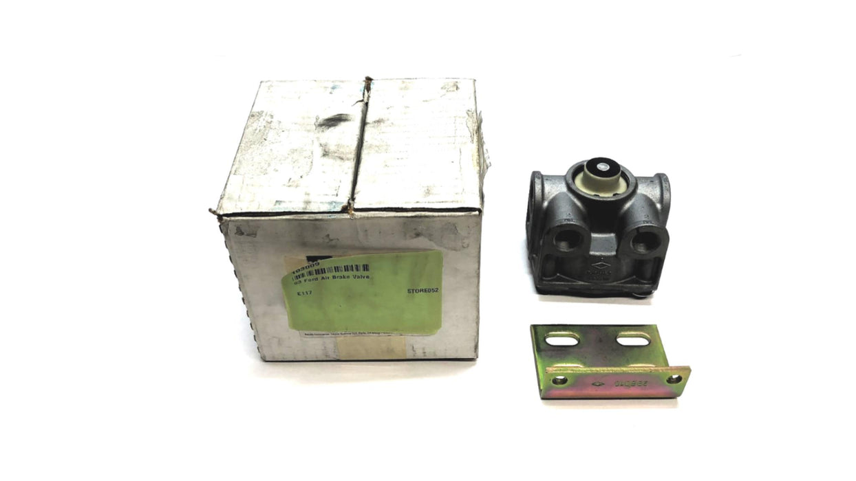 Bendix Air Brake Valve W/ bracket 103009 NOS